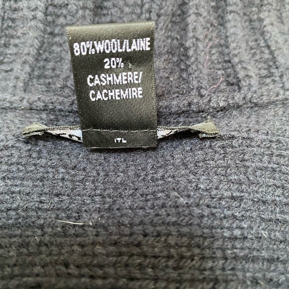 Club Monaco heavy wool cropped cardigan - Picture 6 of 6